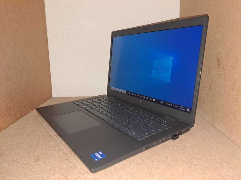 11th gen demo laptop no box but with warranty till 2027