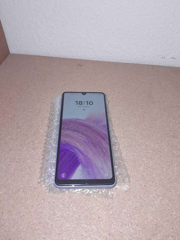 5G smartphone, bargain : negotiable