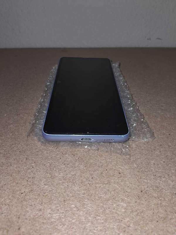 5G smartphone, bargain : negotiable