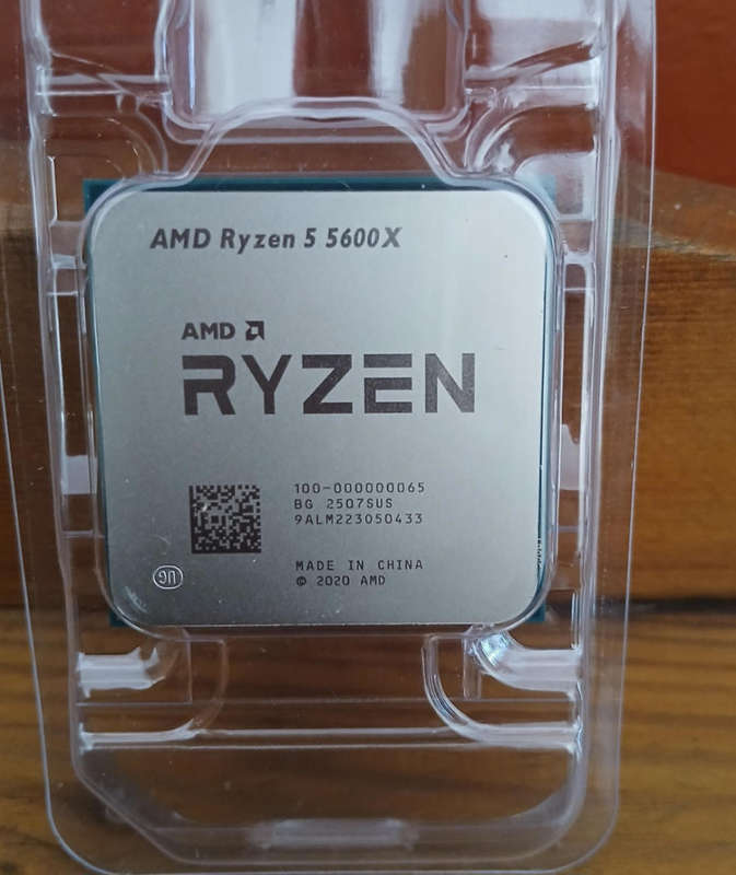 AMD Ryzen 5 5600X
