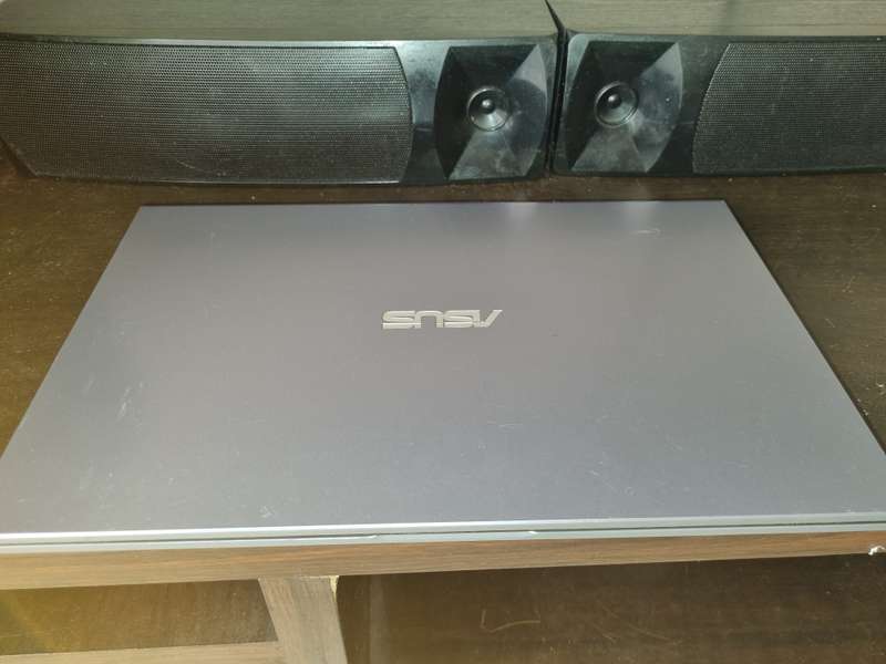 Asus i5 8gb ram 1T 1.20GHz Laptop