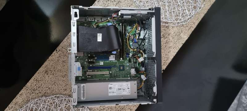 Dell Vostro 3888| Intel Core i5-10th Gen| 16GB DDR4 Memory| 250GB SSD. Please read the advert