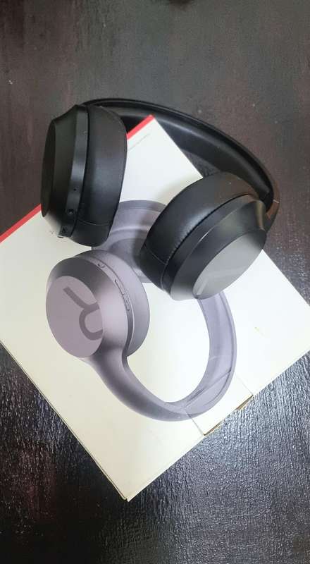  REMAX RB-660HB wired/Wireless Bluetooth 5.0 Headphone 10 Hours play and 30 Hours Standby.
