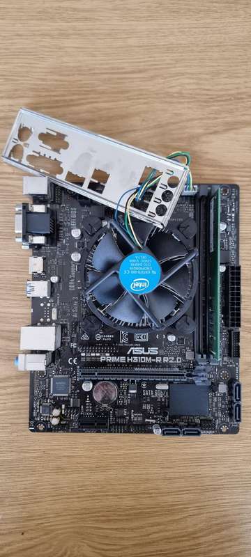 Mobo: Asus Prime H310M-RR2.0 with i5-8400 CPU, Intel stock cooler, 8GB 2666 DDR4 Memory