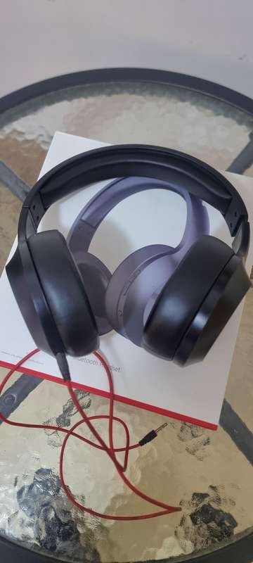 REMAX RB-660HB wired/Wireless Bluetooth 5.0 Headphone 10 Hours play and 30 Hours Standby.