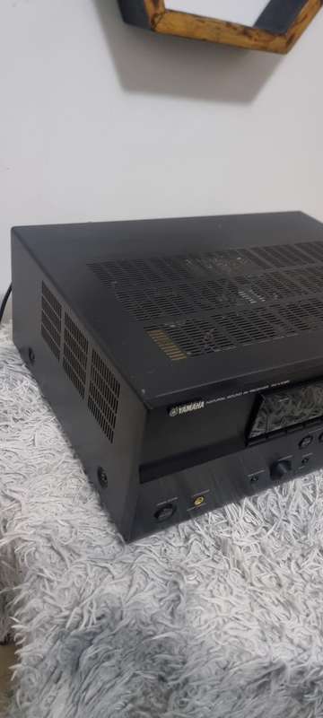 Yamaha RX-V1065 AVR Receiver/Amplifier