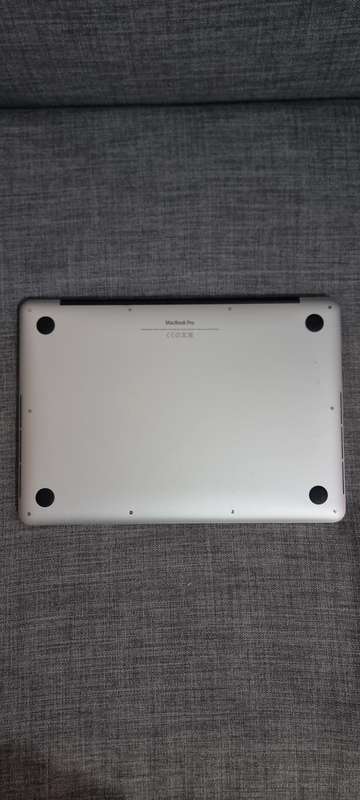 Mid 2014 MacBook Pro 13-inch Retina Display| Intel Core i5| 8GB Memory| 256GB SSD & Charger included
