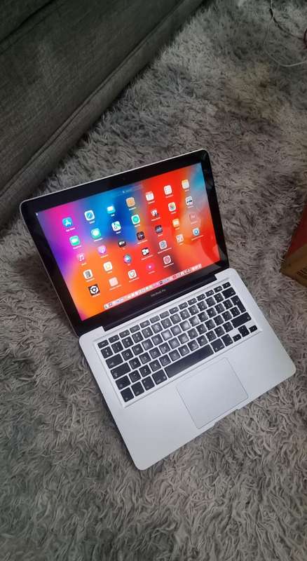Mid-2012 MacBook Pro 13"| Core i5| 12GB Ram, 128GB SSD
