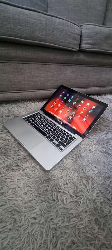 Mid-2012 MacBook Pro 13"| Core i5| 12GB Ram, 128GB SSD