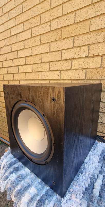 Jamo J10 SUB (Black) Subwoofer