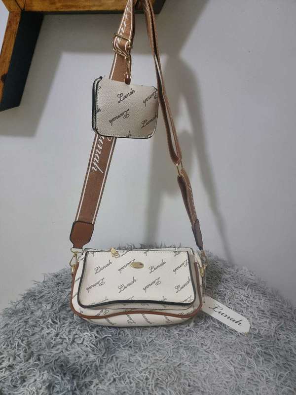 Elegance in Every Detail The Perfect Mini Crossbody Bag for Ladies
