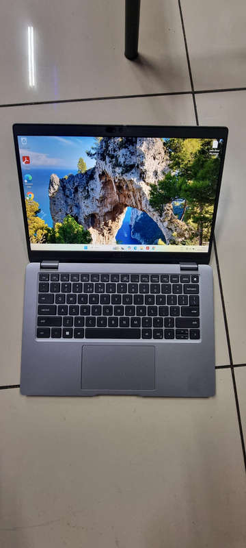 Dell Latitude 5340 13"| Intel Core i5-1345U 13th Gen, 16GB Memory, 256GB SSD Storage