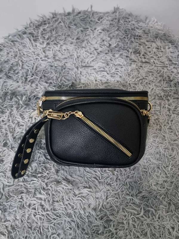 Elegance in Every Detail The Perfect Mini Crossbody Bag for Ladies