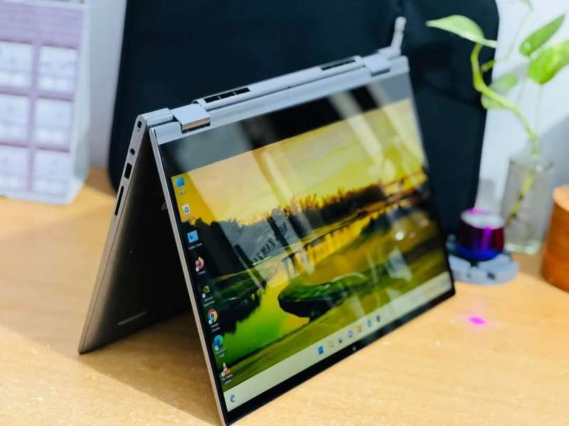 Dell Inspiron 14 5000 2 in 1 TouchScreen| Core i7-1165g7 11th Gen| 16GB DDR4 Memory| 512GB