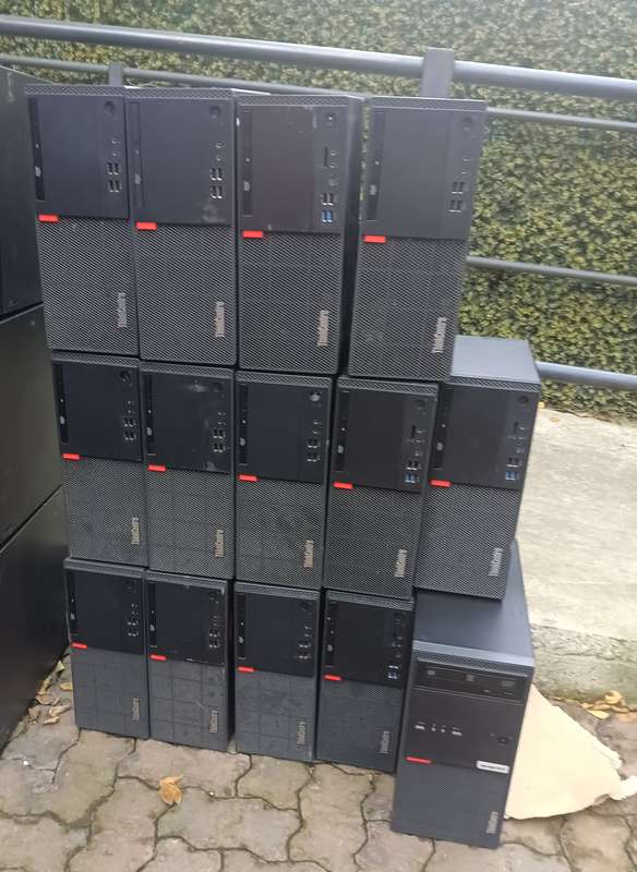 Lenovo ThinkCentre M720t Tower i5-8th Gen, 8GB Memory, 256GB SSD
