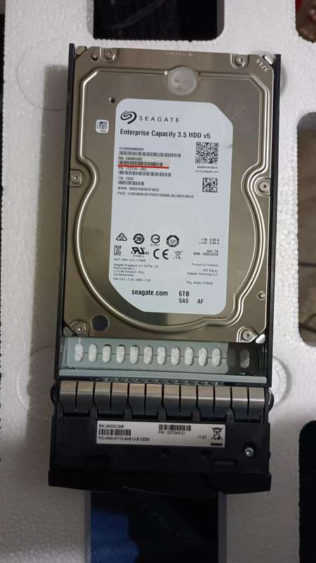 Seagate ST6000NM0095 6TB SAS DRIVE