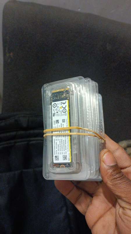 SK hynix 512GB Gen 4 NVMe SSD
