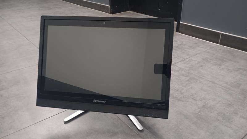 Lenovo ThinkCentre C460 21.5" Touchscreen| Intel Core i5-4th| 8GB Memory| 250GB SSD