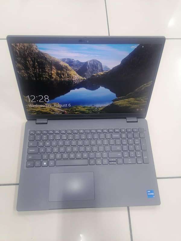 DELL LATITUDE 3540 15.6-inch| Intel Core i5-1335U 13th Gen| 32GB Memory, 512GB Nvme SSD