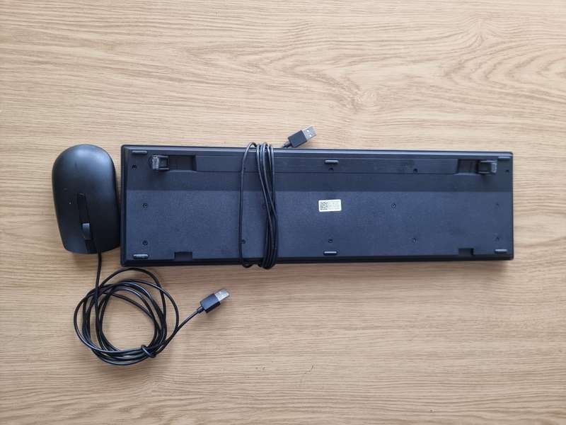 Original Dell Mouse and Keyboard wired, used working clean condition give away price