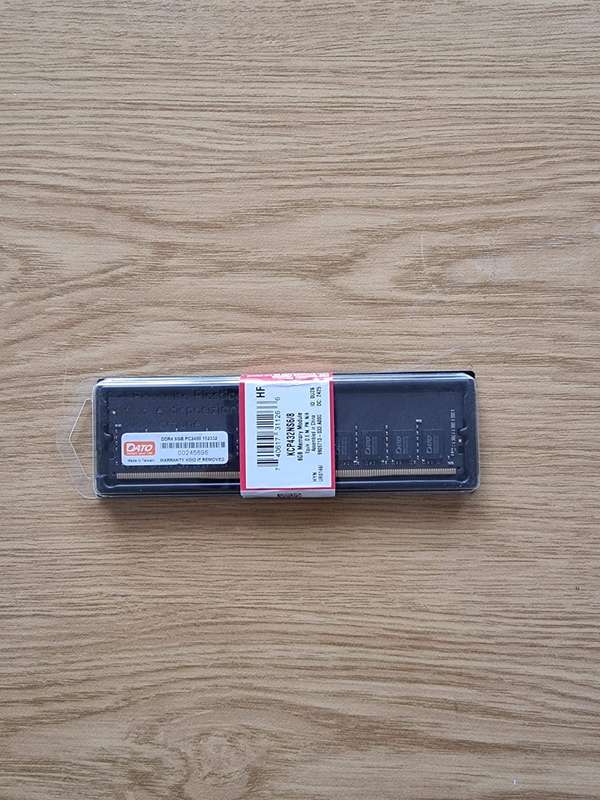 DATO DDR4 RAM 8GB 2400MHz, PC4 288-Pin Non-ECC unbuffered dimm, Desktop Memory Module Used like new