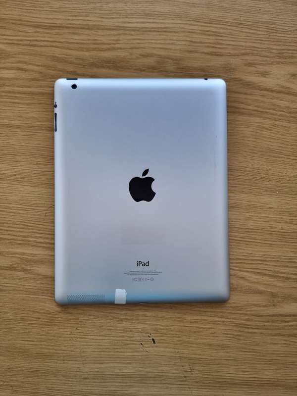 iPad 4th Gen (Wi-Fi Only) 16GB Storage