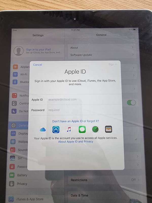 iPad 4th Gen (Wi-Fi Only) 16GB Storage