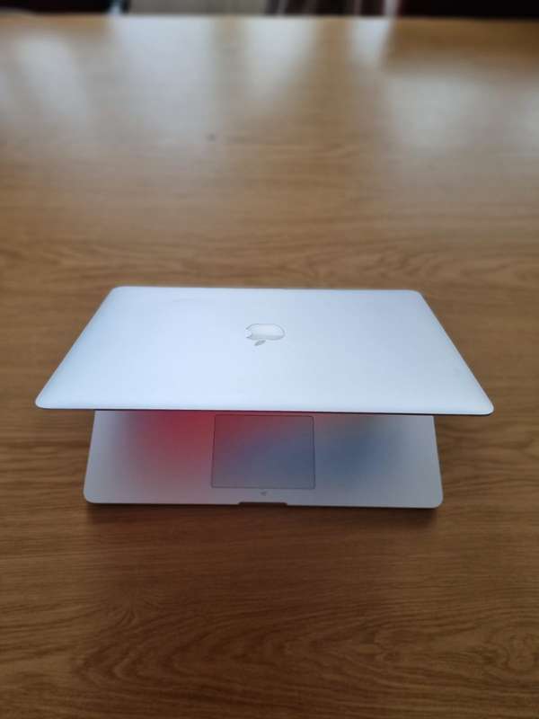 Mid 2014 MacBook Pro 15-inch Retina| Core i7, 16GB Ram, 512GB SSD with 2GB Dedicated  Graphics Card