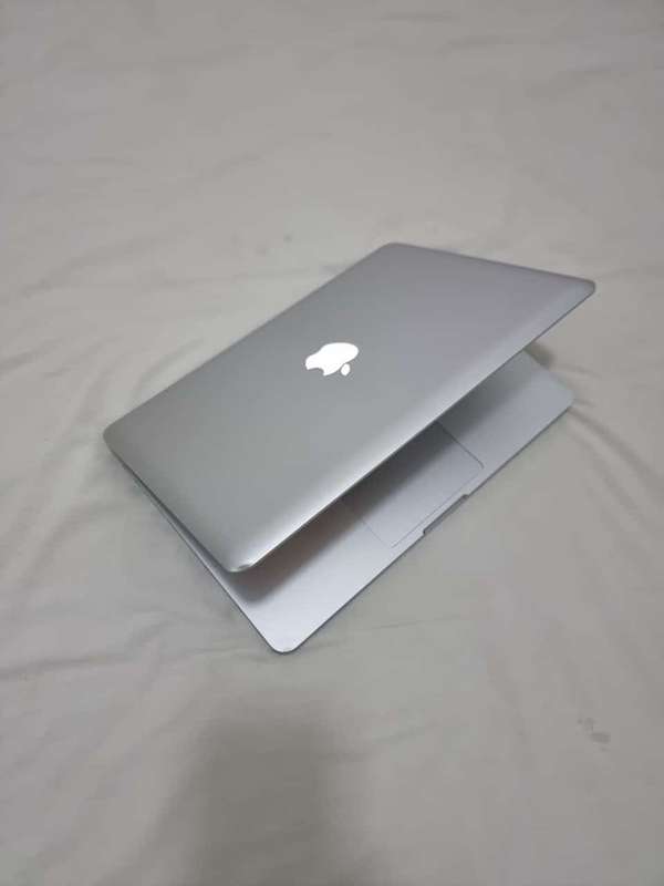 MacBook Pro (13-inch, Mid 2012) Model, Core i5 @ 2.5GHz, 8GB Ram and 500B HDD