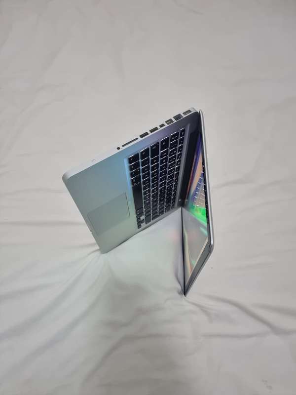 MacBook Pro (13-inch, Mid 2012) Model, Core i5 @ 2.5GHz, 8GB Ram and 500B HDD