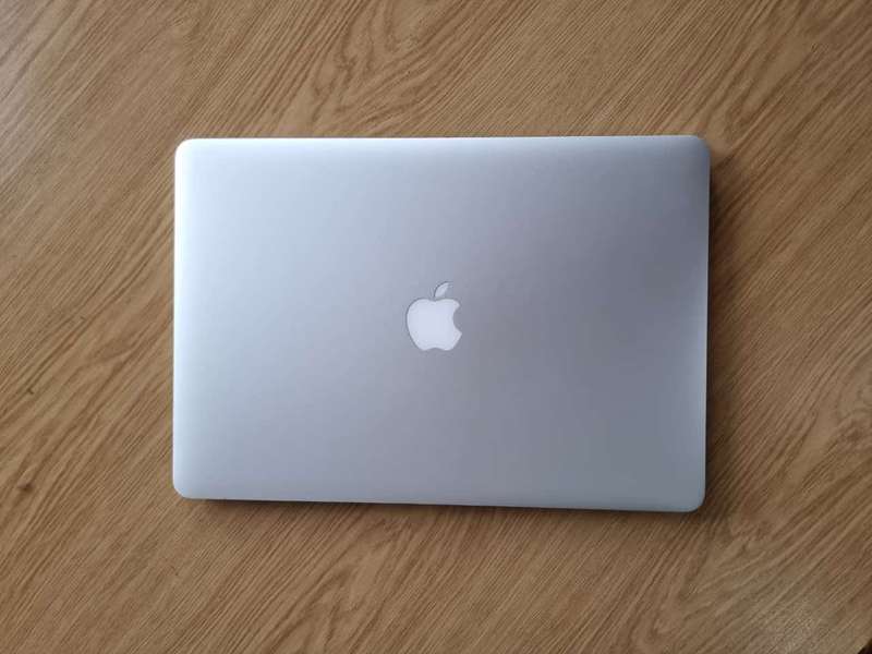 MacBook Pro (Retina, 15-inch, Mid 2015) Model, Core i7 Quard-Core CPU, 16GB Ram, 512GB SSD