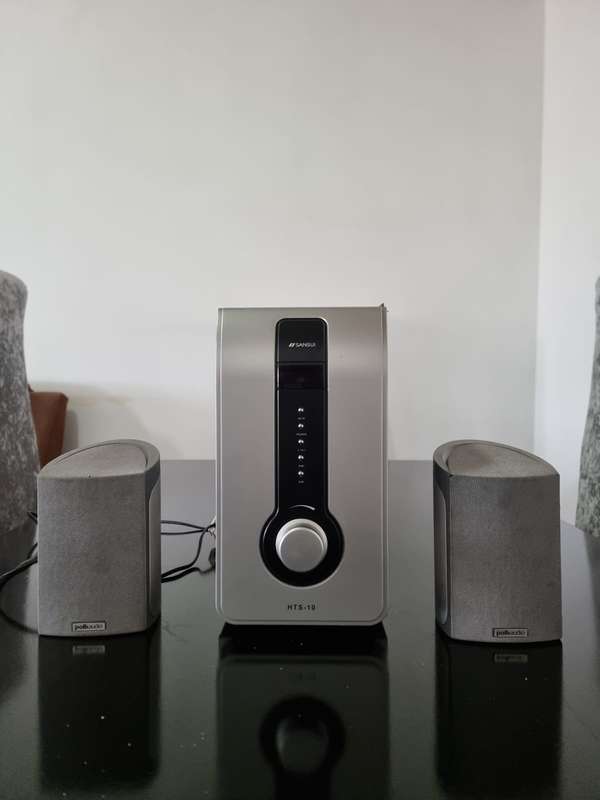 2 PolkAudio Satellite Speakers, Sansui Subwoofer built-in Amp with 5.1 channel speaker output powrfu