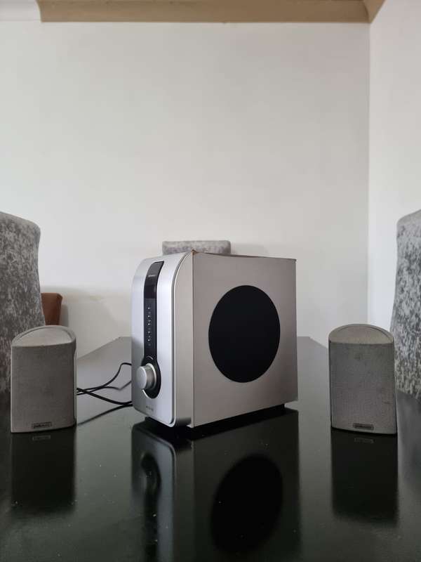2 PolkAudio Satellite Speakers, Sansui Subwoofer built-in Amp with 5.1 channel speaker output powrfu