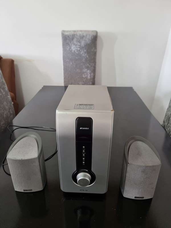 2 PolkAudio Satellite Speakers, Sansui Subwoofer built-in Amp with 5.1 channel speaker output powrfu