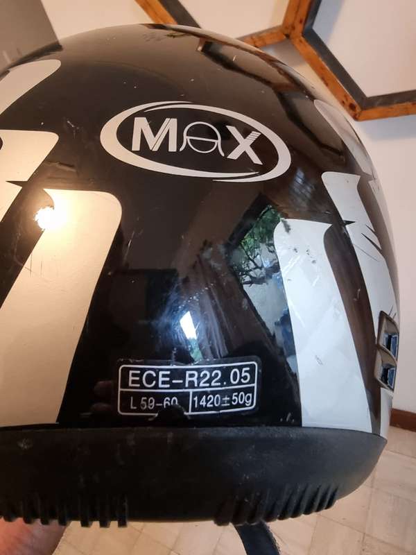 Max Motorcycle Bike Helmet L50-60 L-Size
