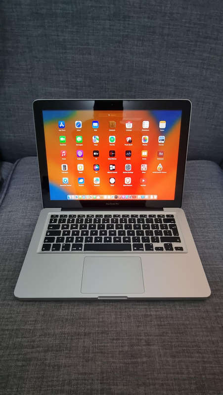 Apple MacBook Pro 13" (Mid 2012)| Intel Core i5 @ 2.5GHz| 8GB Ram| 120GB SSD