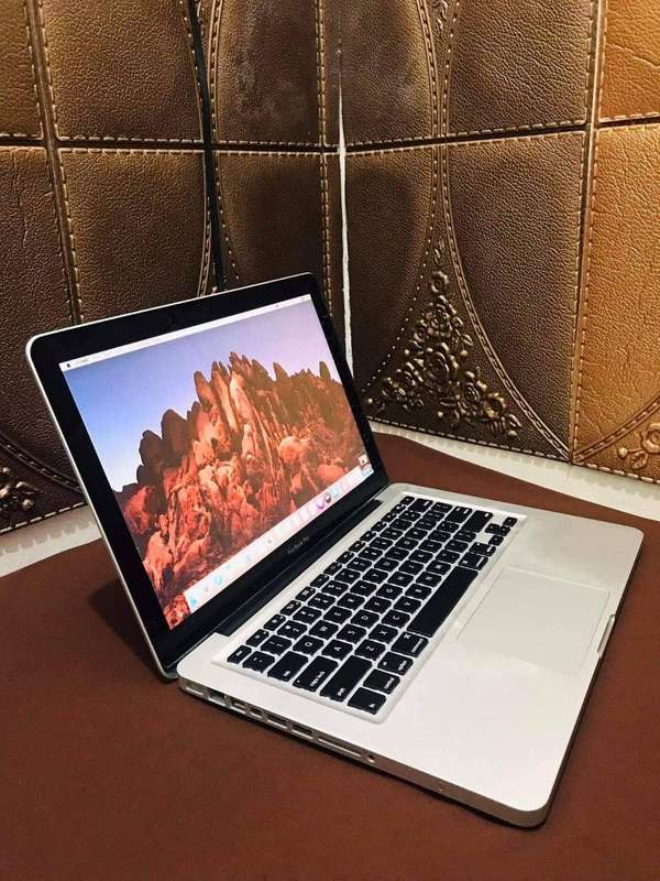 MacBook Pro (13-inch, Mid 2012) Model, Core i5 @ 2.5GHz, 16GB Ram and 256GB SSD