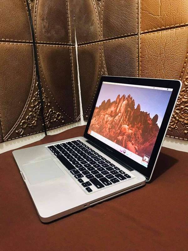 MacBook Pro (13-inch, Mid 2012) Model, Core i5 @ 2.5GHz, 16GB Ram and 256GB SSD