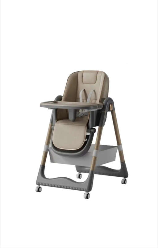 Foldable baby chair with adjustable height