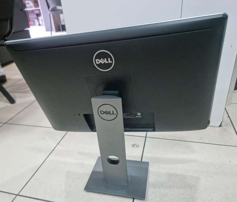 Dell UZ2315H UltraSharp 23" Full HD (1920x1080) Multimedia Monitor
