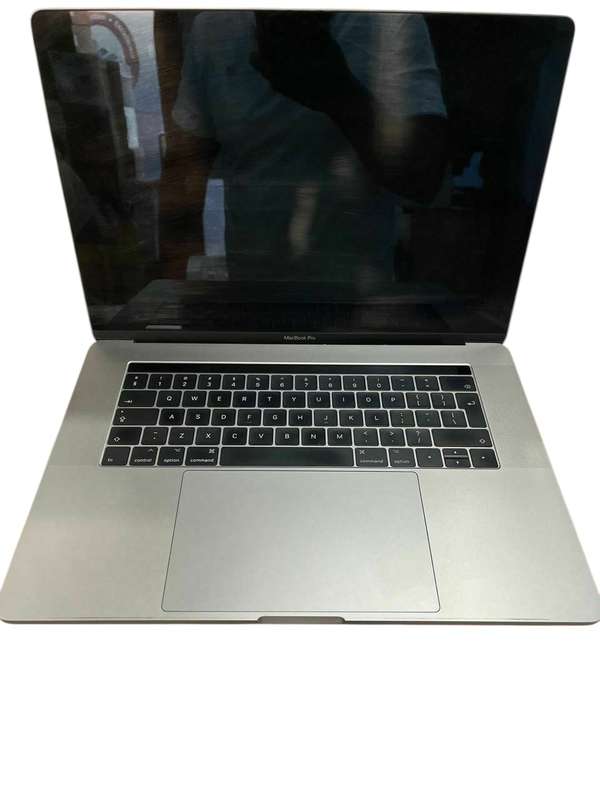 MacBook Pro 15 Inch 2017 (TOUCH BAR )2.9GHz Core i7 16GB RAM 512GB SSD