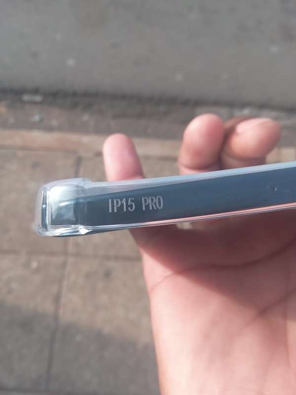 iPhone 15 Pro (128GB)