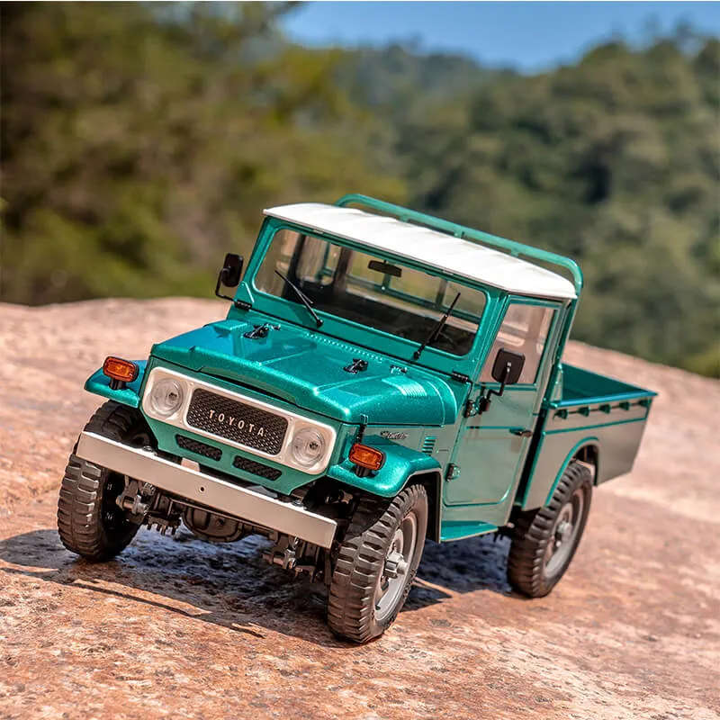 FMS 1/12th Scale Toyota FJ45 Land Cruiser - RTR