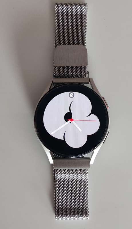 Samsung Galaxy Watch Series 4, 40mm, 16GB, GPS and Cellular.