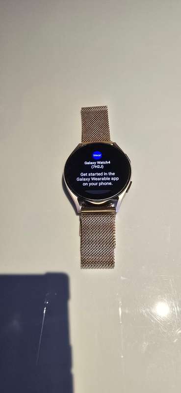 Samsung Watch, series 4, 40mm, GPS and Cellular, 16GB.