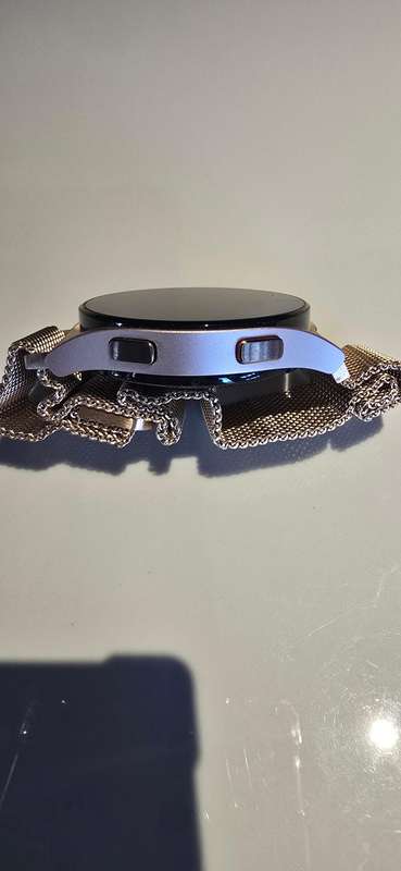 Samsung Watch, series 4, 40mm, GPS and Cellular, 16GB.