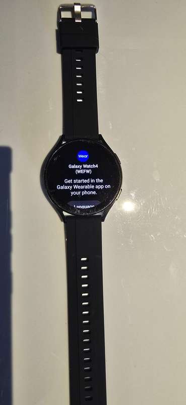 Samsung Watch, series 4, 44mm, GPS and Cellular, 16GB.