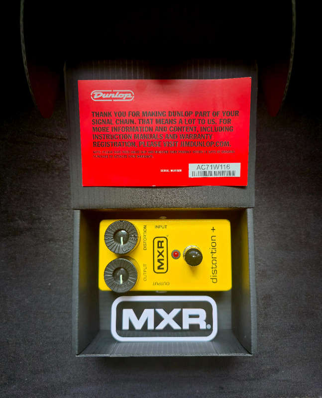 MXR M104 Distortion + Pedal
