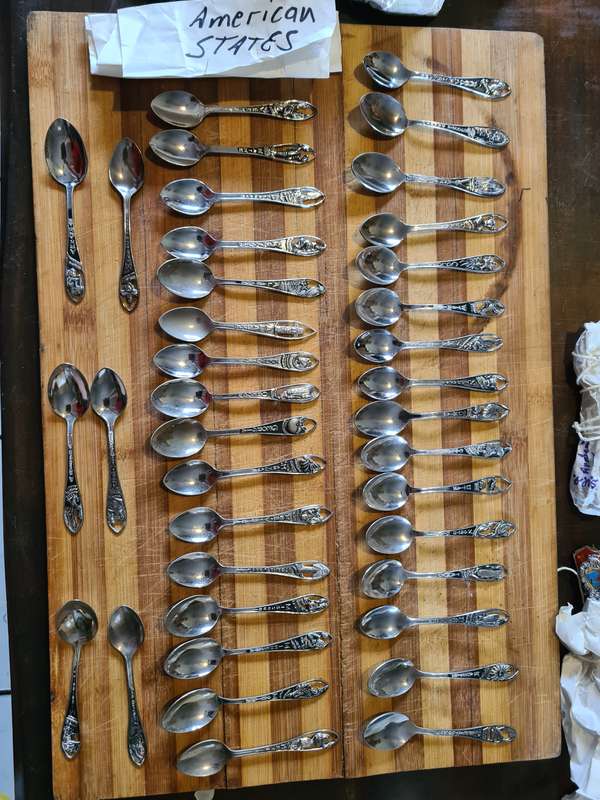 Spoon collection, 308 spoons