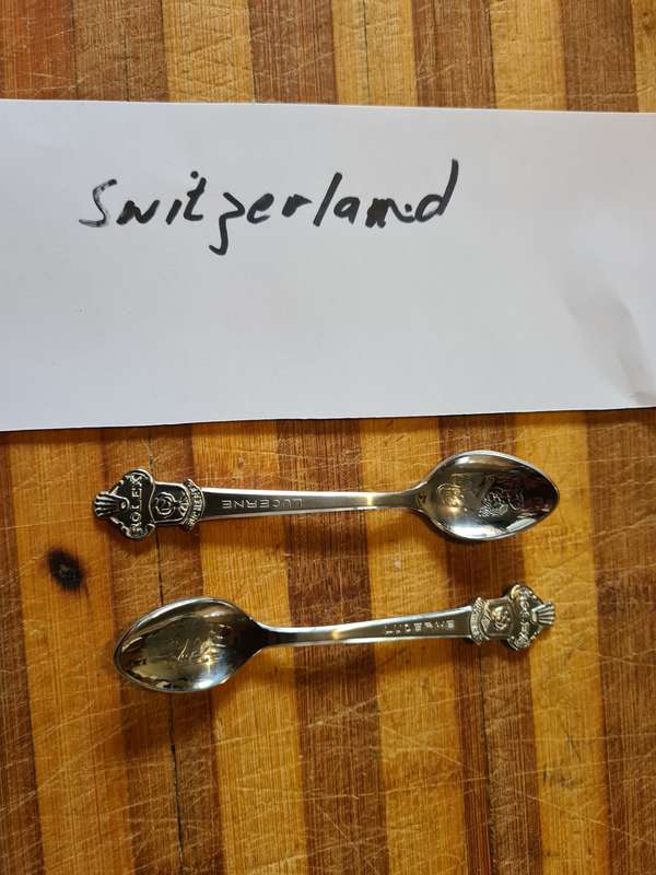 Spoon collection, 308 spoons